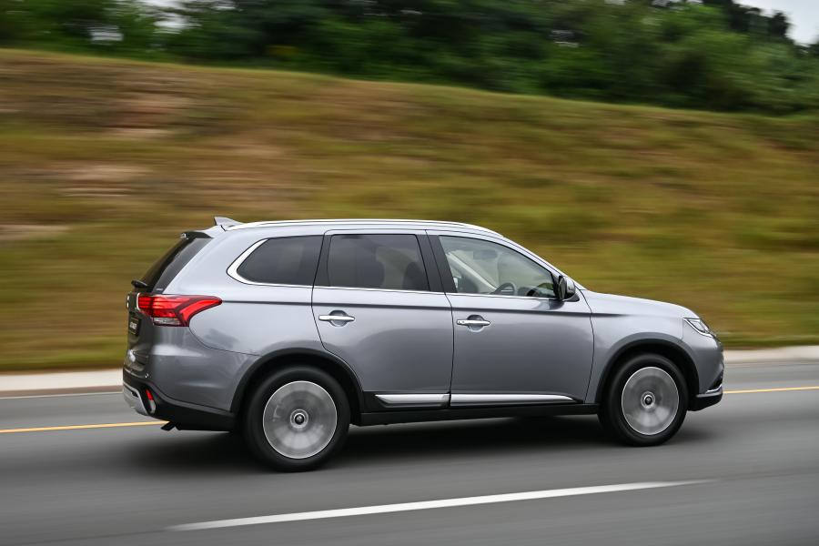  Mitsubishi Outlander 2020 года  (ZA) (фото 27 из 40)